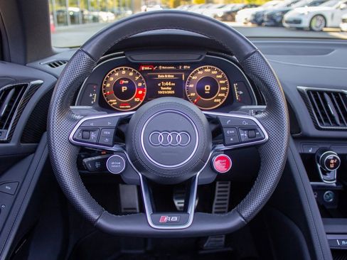 Used 2021 Audi R8 V10 image 14