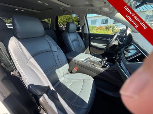 Used 2021 Buick Enclave Essence w/ Experience Buick Package AWD/4WD image 47