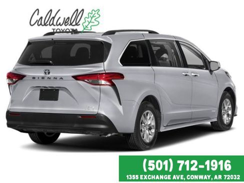 Certified 2021 Toyota Sienna XLE FWD image 12