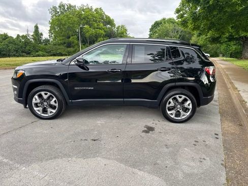 Used 2018 Jeep Compass Limited w/ Navigation Group AWD/4WD image 4