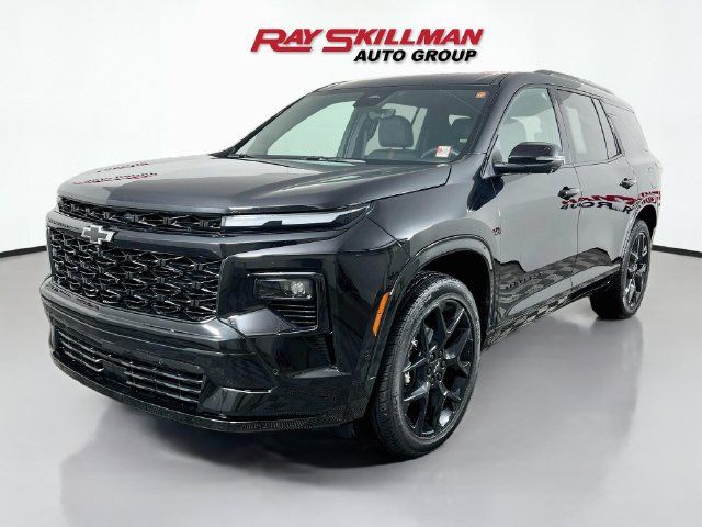 Used 2025 Chevrolet Traverse RS w/ LPO, Floor Liner Package FWD image 3