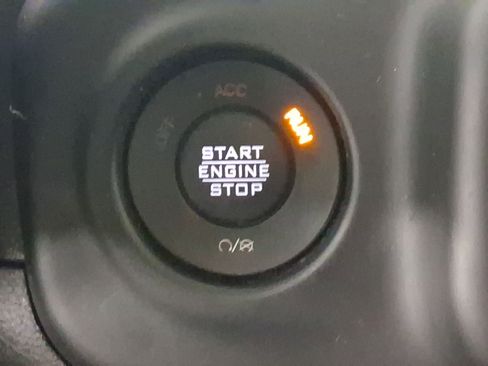 Used 2021 Jeep Wrangler Unlimited Islander image 21