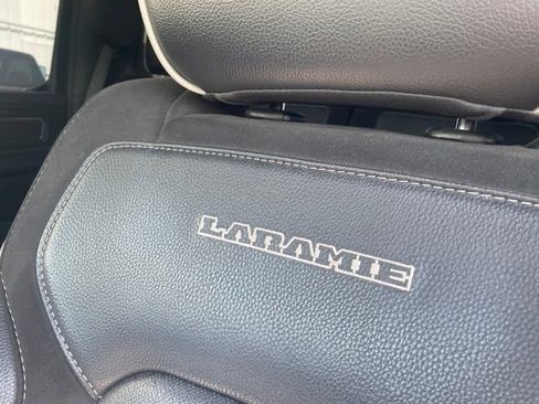 Used 2022 RAM 1500 Laramie w/ Sport Appearance Package AWD/4WD image 17