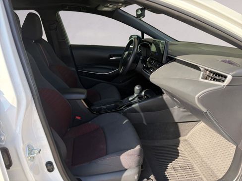 Used 2024 Toyota Corolla SE w/ SE Premium Package image 15