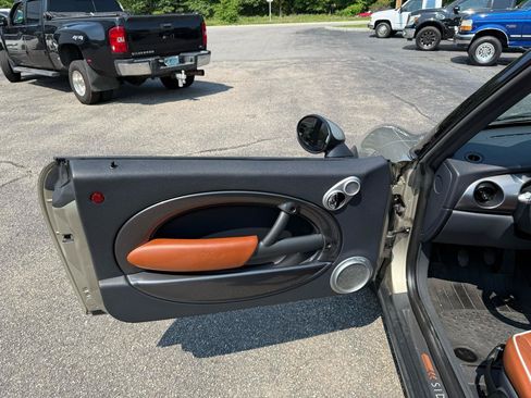 Used 2007 MINI Cooper Convertible FWD image 21