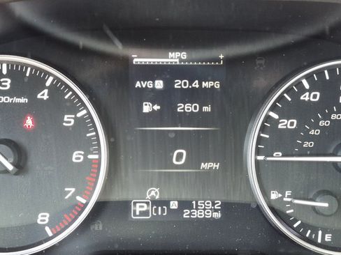 Used 2025 Subaru Crosstrek 2.5i Premium AWD/4WD image 9