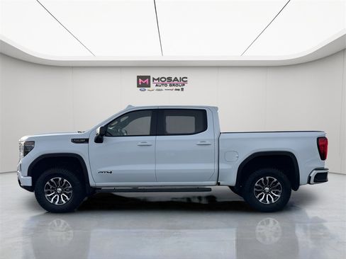 Used 2023 GMC Sierra 1500 AT4 image 4