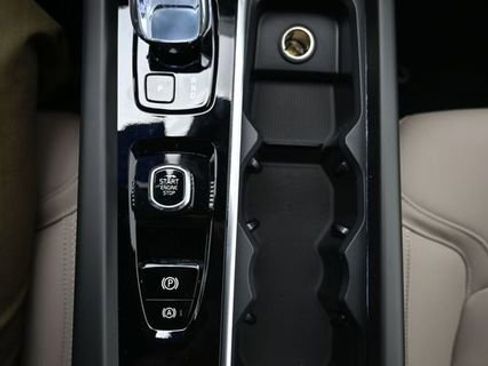 New 2026 Volvo XC60 B5 Plus w/ Protection Package Premier image 11