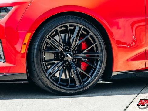 Used 2018 Chevrolet Camaro ZL1 RWD image 55
