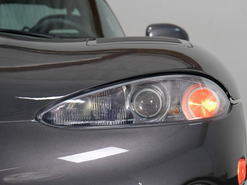 Used 2002 Dodge Viper GTS RWD image 13