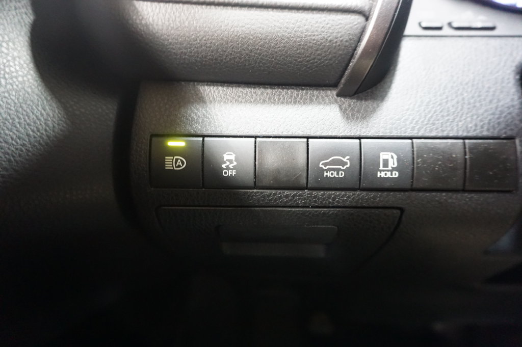 Used 2024 Toyota Camry SE FWD image 5