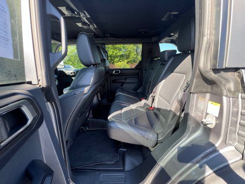 Used 2025 Ford Bronco Badlands AWD/4WD image 20