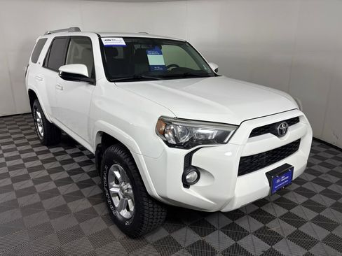 Used 2018 Toyota 4Runner SR5 image 1