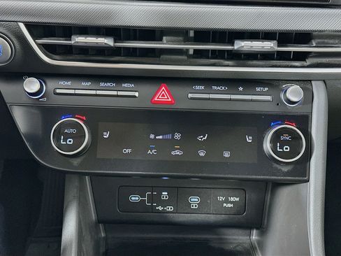Used 2025 Hyundai Sonata SEL FWD image 24