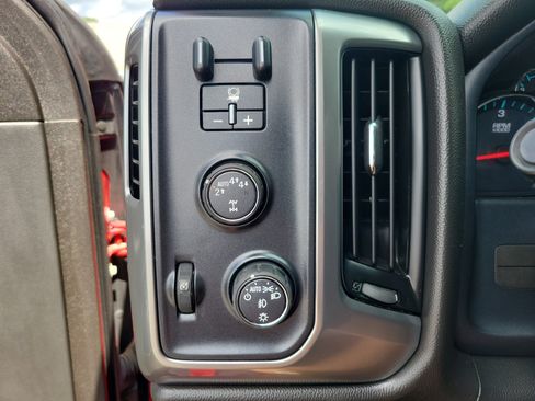 Used 2018 Chevrolet Silverado 1500 LT w/ All Star Edition AWD/4WD image 12