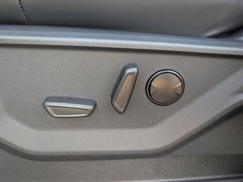 New 2025 Ford Expedition Platinum w/ Driver's Package image 22