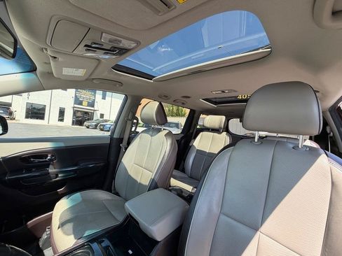 Used 2016 Kia Sedona SX Limited FWD image 39