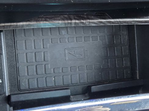 Used 2018 Ford Expedition Limited w/ Equipment Group 301A image 22