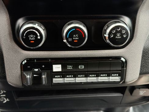 Used 2024 RAM 2500 Tradesman w/ Snow Chief Group AWD/4WD image 16