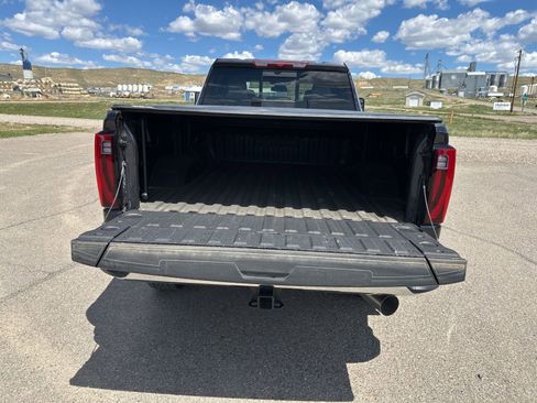 New 2025 GMC Sierra 3500 SLT w/ SLT Premium Package AWD/4WD image 26