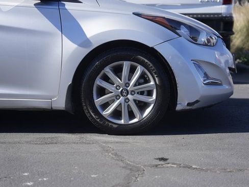 Used 2015 Hyundai Elantra SE w/ Option Group 02 image 4
