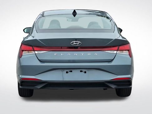 Used 2023 Hyundai Elantra SEL image 21
