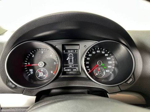 Used 2014 Volkswagen Golf TDI image 17