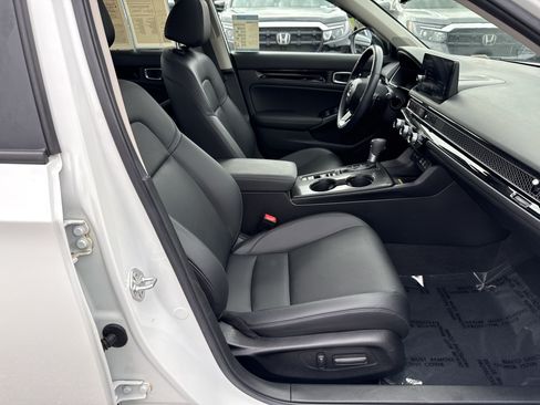 Certified 2024 Honda Civic Touring image 34