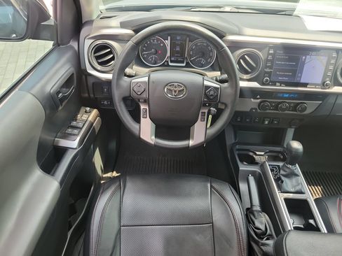 Used 2022 Toyota Tacoma SR5 RWD image 23