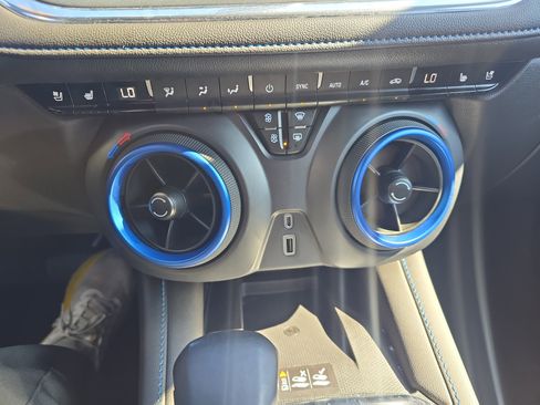 Used 2023 Chevrolet Blazer RS w/ Enhanced Convenience Package image 29