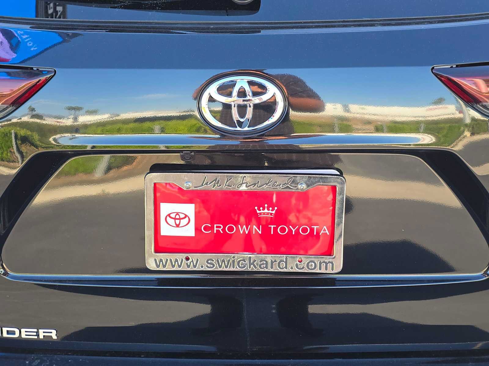 Certified 2026 Toyota Highlander XLE AWD/4WD image 14