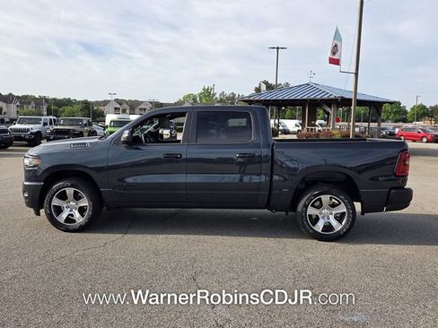 New 2026 RAM 1500 Express image 4