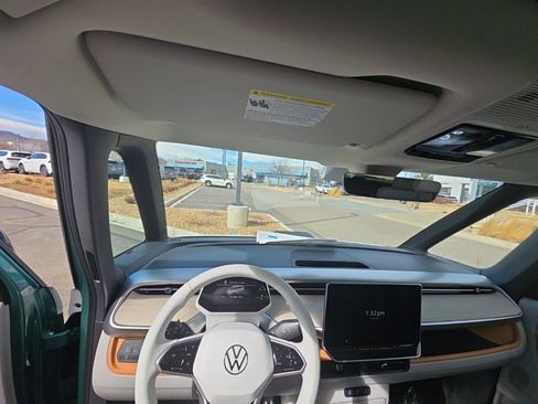 New 2025 Volkswagen ID. Buzz 1st Edition image 13