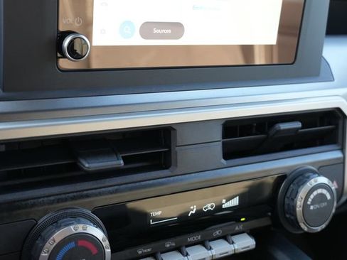 Used 2026 Toyota 4Runner SR5 RWD image 33