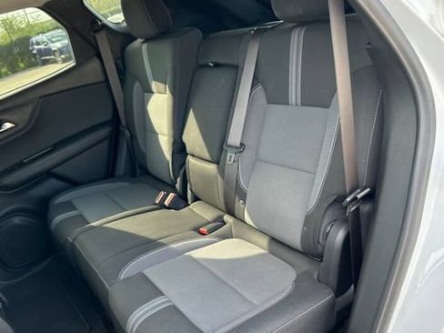 Used 2023 Chevrolet Blazer LT w/ Convenience Package FWD image 9