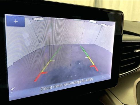 Certified 2022 Ford Explorer XLT w/ Equipment Group 202A image 20