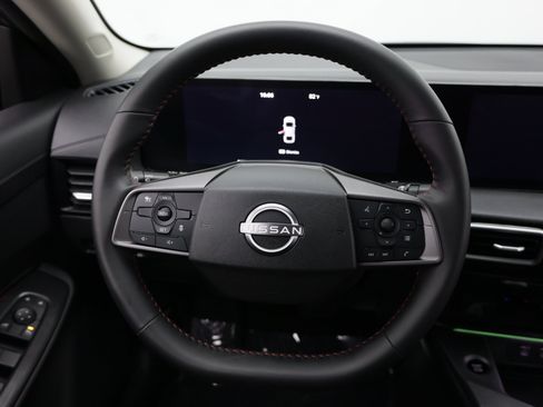 Used 2026 Nissan Sentra SR w/ Floor Mat Package FWD image 28