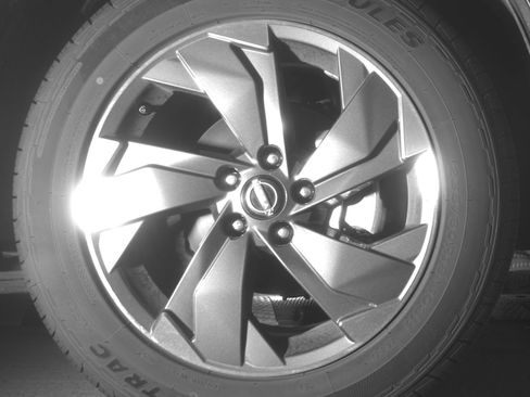 Used 2025 Nissan Rogue SV FWD image 13