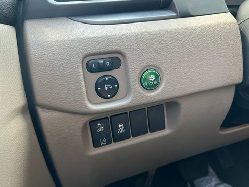 Used 2019 Honda Pilot LX image 23