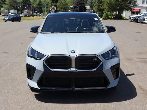 Used 2025 BMW X2 M35i AWD/4WD image 2