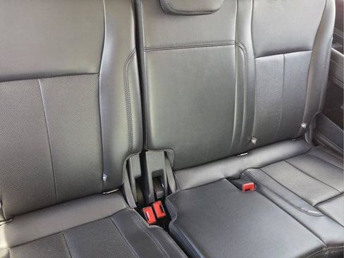 Used 2024 Ford Expedition XLT AWD/4WD image 20