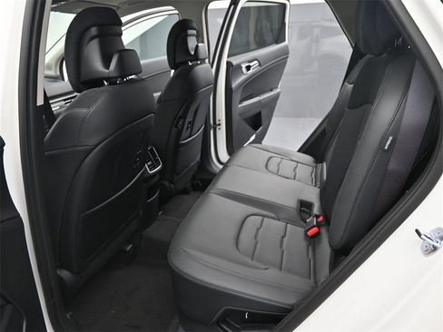 New 2026 Kia Sportage SX Prestige image 16
