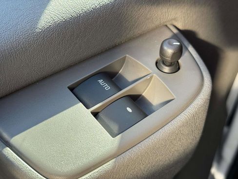 New 2025 Chevrolet Express 3500 w/ Power Convenience Package image 18