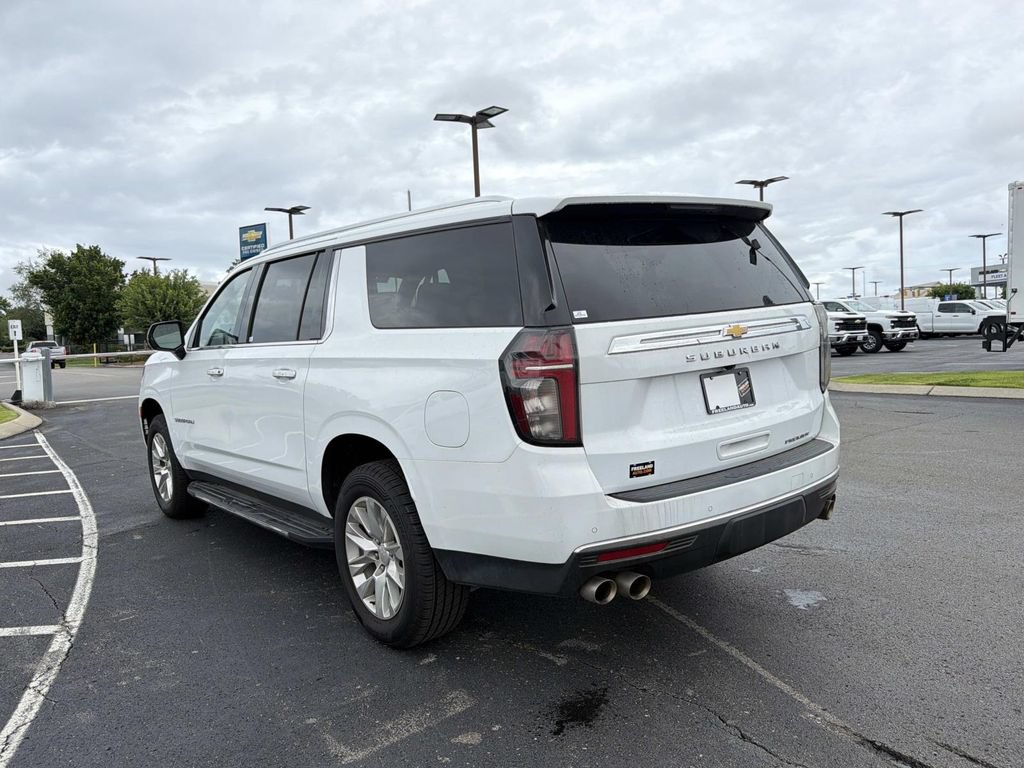 Used 2024 Chevrolet Suburban Premier AWD/4WD image 5
