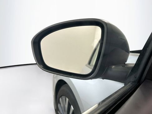 Used 2025 Nissan Altima 2.5 SV FWD image 16