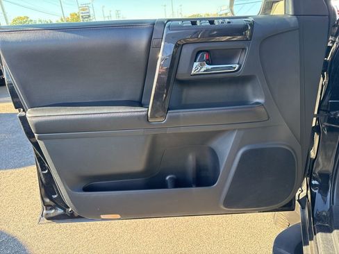 Used 2015 Toyota 4Runner Trail Premium image 26