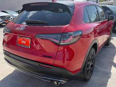 Used 2024 Honda HR-V Sport image 9