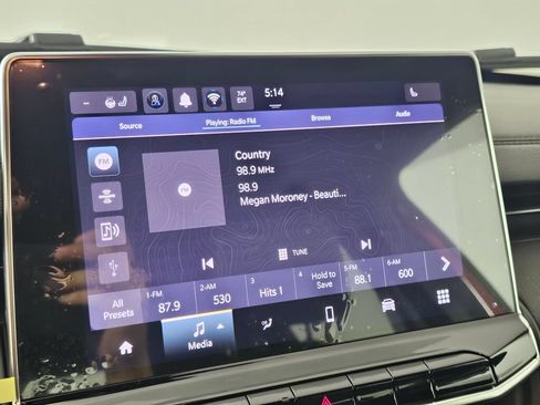 New 2026 Jeep Compass Latitude AWD/4WD image 25