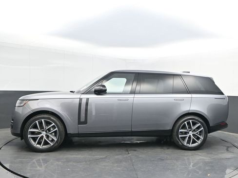 New 2025 Land Rover Range Rover Long Wheelbase SE image 4