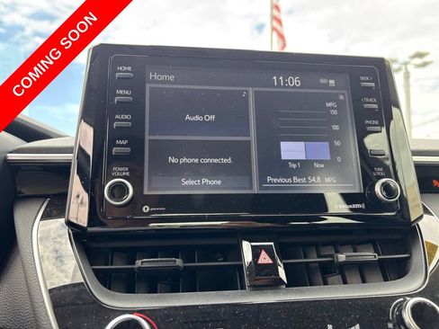 Used 2022 Toyota Corolla LE w/ Carpet Mat Package (TMS) FWD image 21